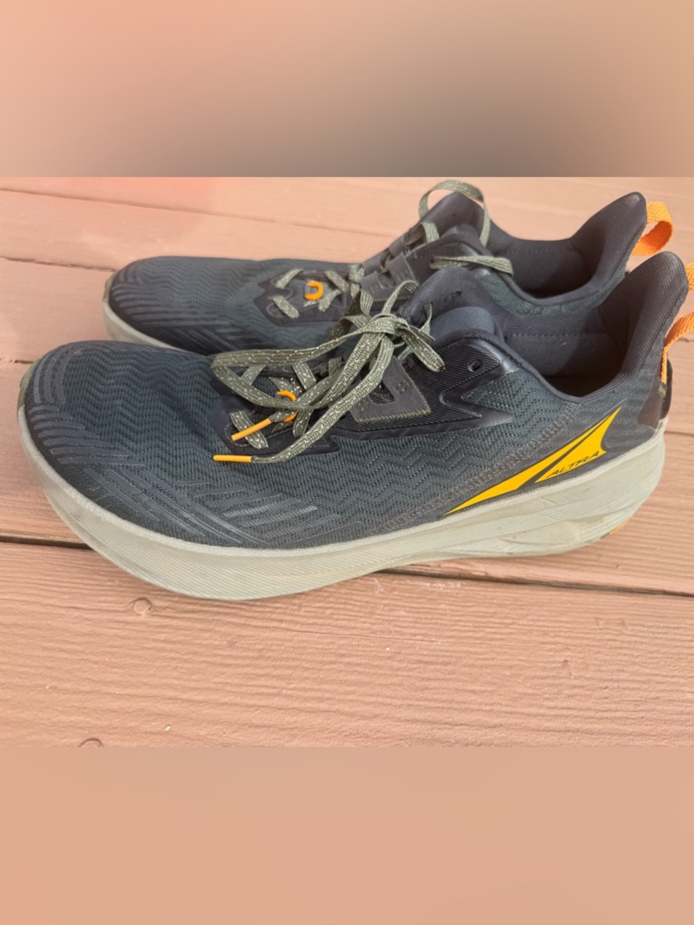 Altra Men's Experience Wild Trail Running Shoes. Size 14.
